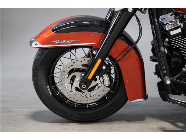 2025 HARLEY-DAVIDSON SOFTAIL FLHC HERITAGE CLASSIC