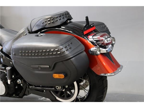 2025 HARLEY-DAVIDSON SOFTAIL FLHC HERITAGE CLASSIC