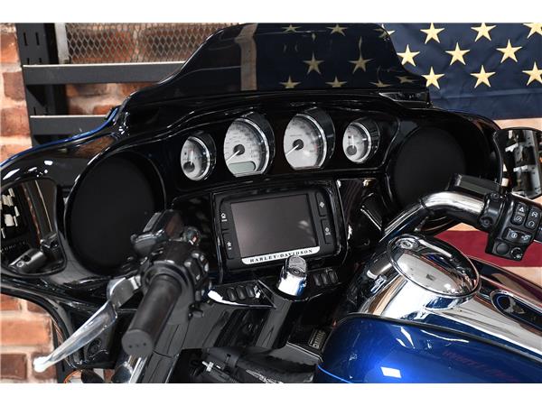 2017 HARLEY-DAVIDSON TOURING FLHX STREET GLIDE