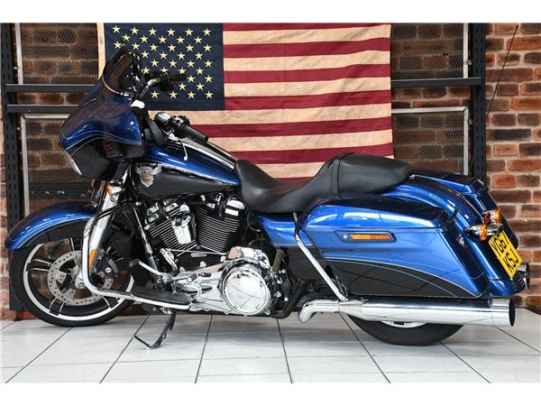 2017 HARLEY-DAVIDSON TOURING FLHX STREET GLIDE