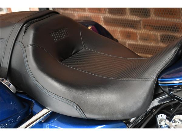 2017 HARLEY-DAVIDSON TOURING FLHX STREET GLIDE