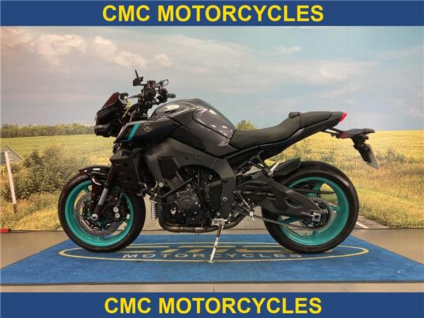  Yamaha MT-10 MT-10
