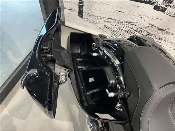 2025 HARLEY-DAVIDSON STREET GLIDE