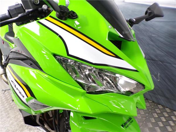 2025 KAWASAKI NINJA ZX-4RR