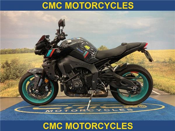  Yamaha MT-10 MT-10