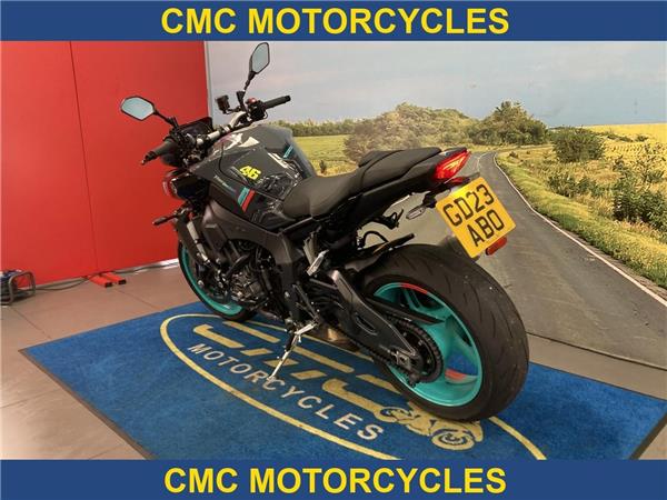  Yamaha MT-10 MT-10
