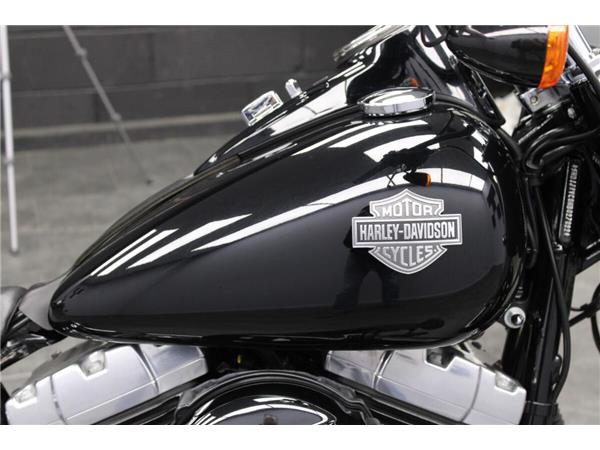 2017 Harley-Davidson Softail Slim