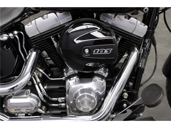 2017 Harley-Davidson Softail Slim