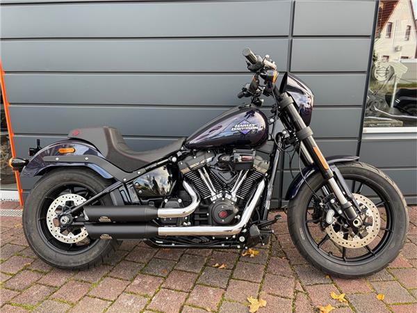 FXLRS LOW RIDER S 2025 Softail Vorverlegte Raste