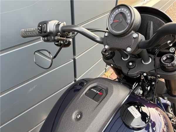 FXLRS LOW RIDER S 2025 Softail Vorverlegte Raste