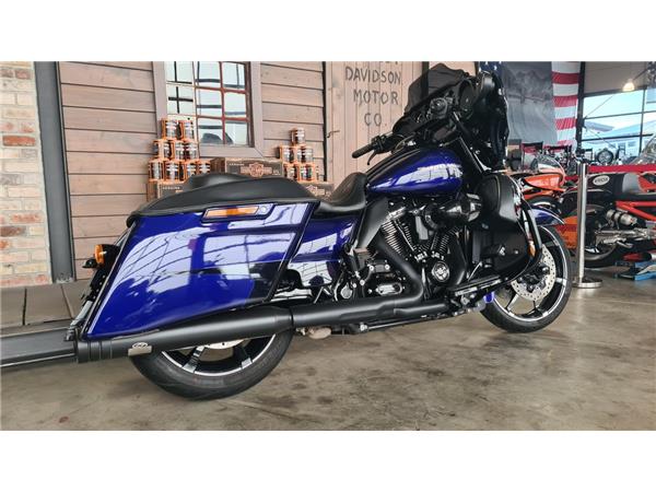 FLHXS STREET GLIDE SPECIAL 