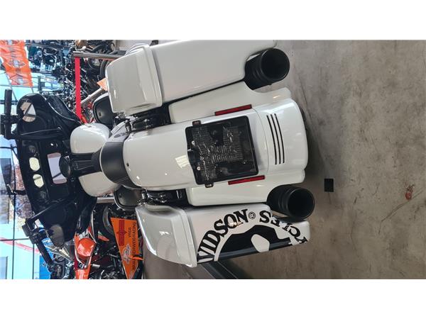 FLHXS Street Glide Special 