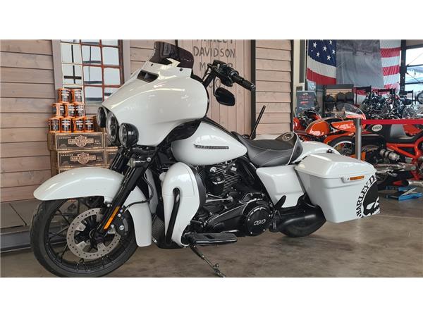 FLHXS Street Glide Special 