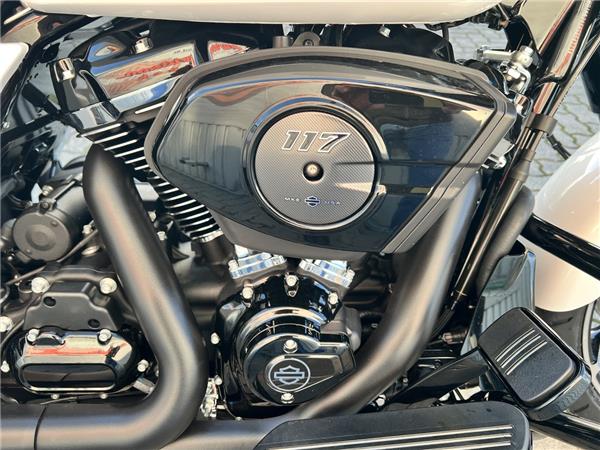 FLHX Street Glide White Onyx P 