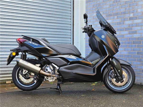 2024 Yamaha X-MAX 300 TM