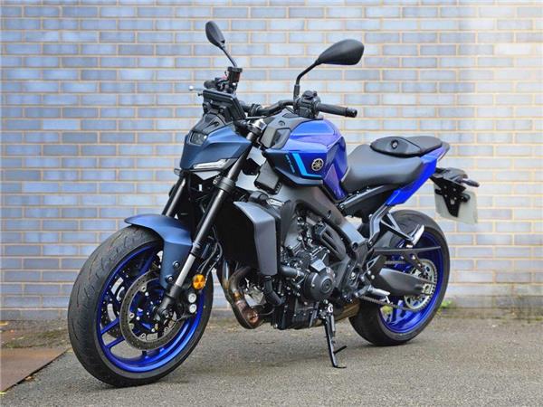 2025 Yamaha MT-09 YAMT