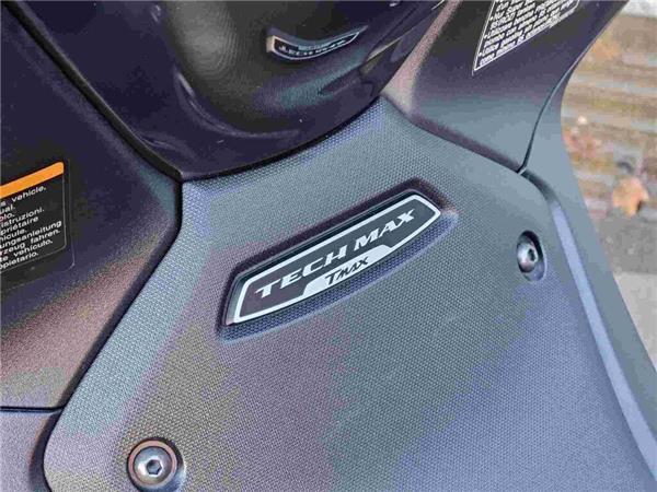 2022 Yamaha Tmax Tech MAX (XP560D)