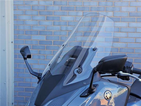 2022 Yamaha Tmax Tech MAX (XP560D)