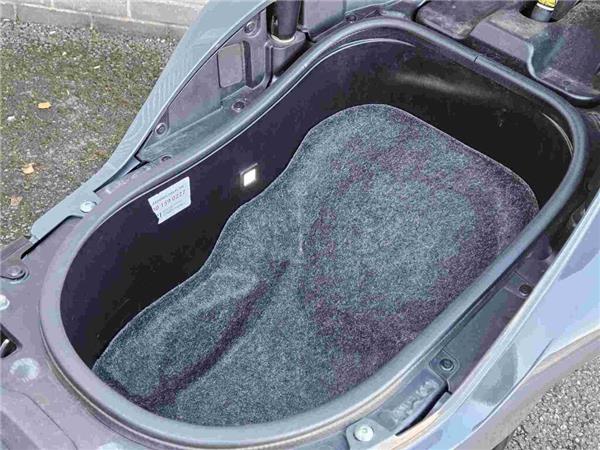 2022 Yamaha Tmax Tech MAX (XP560D)