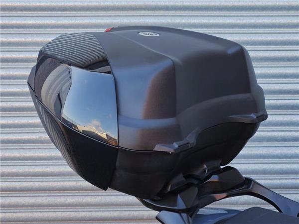 2022 Yamaha Tmax Tech MAX (XP560D)