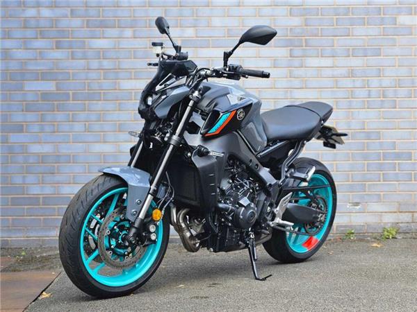 2023 Yamaha MT-09 (MTN890)