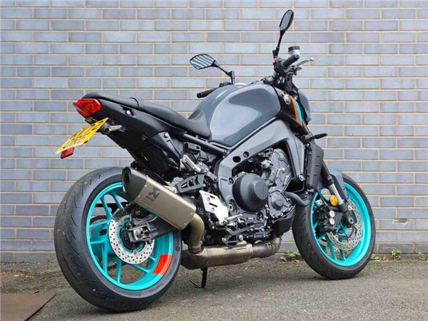 2022 Yamaha MT-09 (MTN890)
