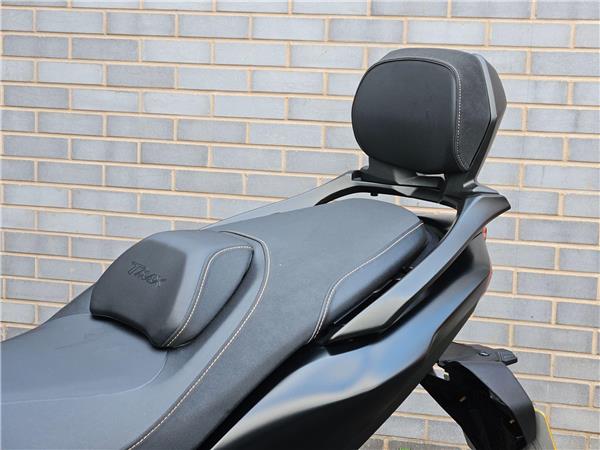 2025 Yamaha TMAX 560