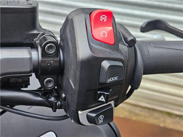 2025 Yamaha TMAX 560