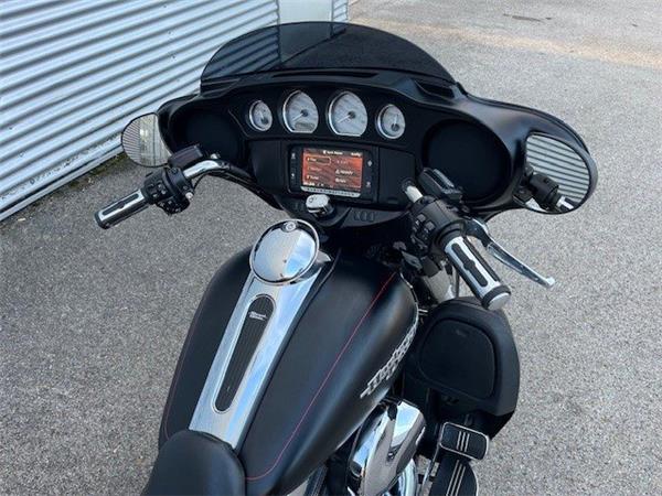 2015 Harley-Davidson Touring Street Glide Special FLHXS