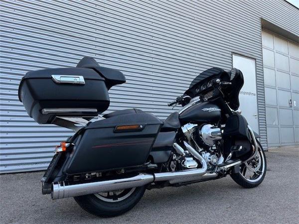2015 Harley-Davidson Touring Street Glide Special FLHXS