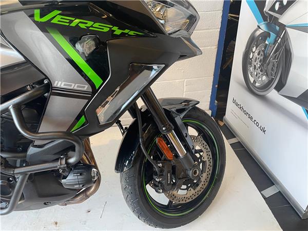 2025 Kawasaki Versys 1100