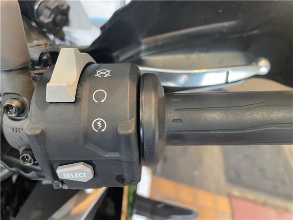 2025 Kawasaki Versys 1100