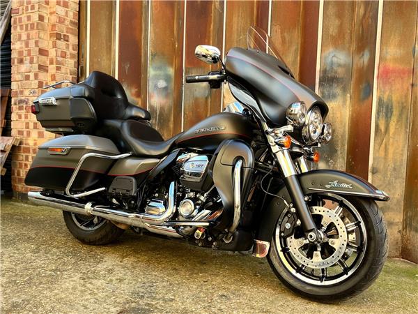 2018 Harley-Davidson Touring