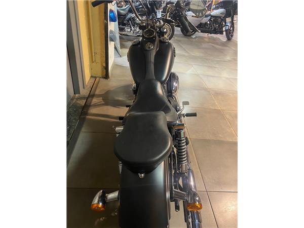 2016 HARLEY-DAVIDSON STREET BOB