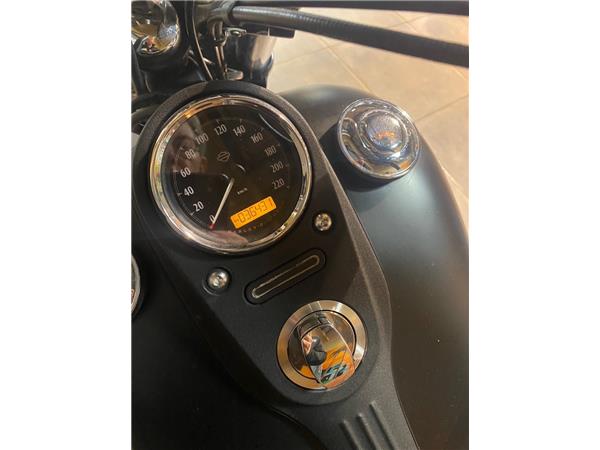 2016 HARLEY-DAVIDSON STREET BOB