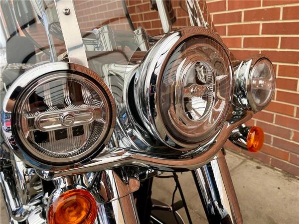 2021 HARLEY-DAVIDSON SOFTAIL FLHC HERITAGE CLASSIC