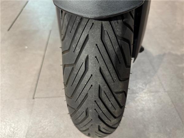 2020 YAMAHA XMAX 300