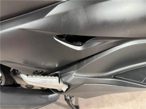 2020 YAMAHA XMAX 300