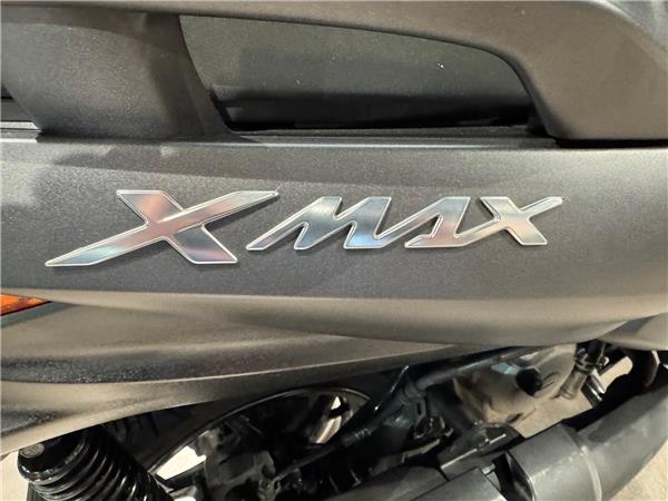 2020 YAMAHA XMAX 300