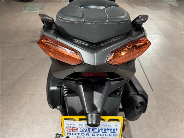 2020 YAMAHA XMAX 300