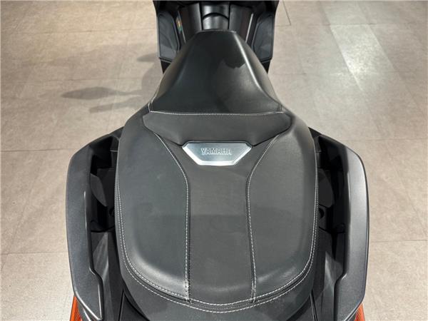 2020 YAMAHA XMAX 300