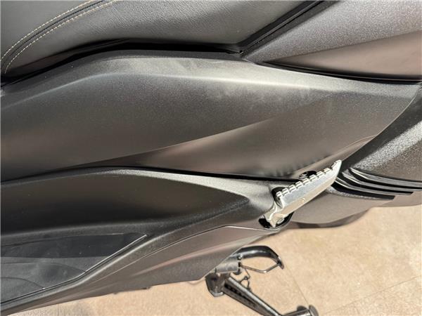 2020 YAMAHA XMAX 300