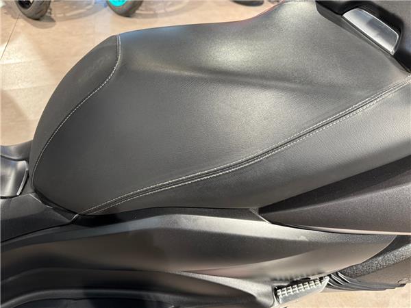 2020 YAMAHA XMAX 300