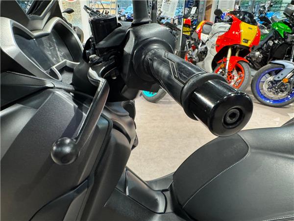 2020 YAMAHA XMAX 300