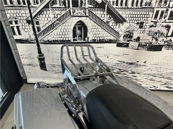 2011 HARLEY-DAVIDSON ROAD KING