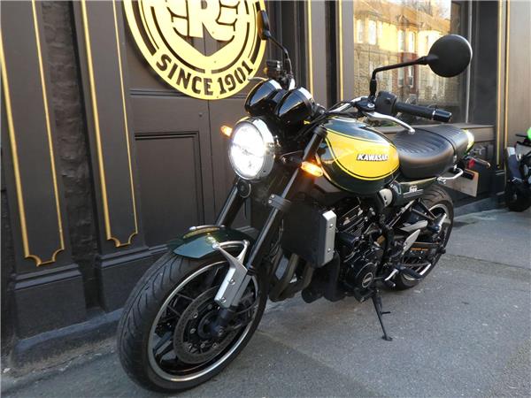 2024 Kawasaki Z900 RS