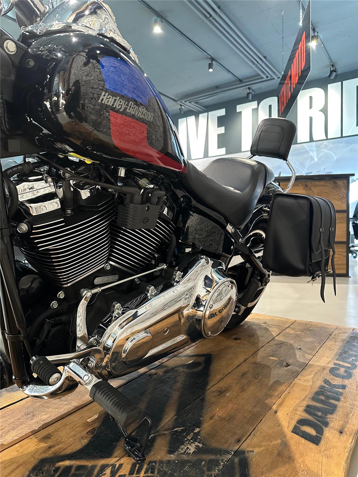 2018 harley-davidson FXLR Low Rider