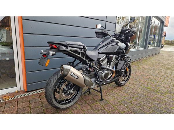 Pan America 1250 Special Akrapovic Auspuff