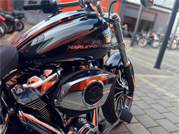 2025 Harley-Davidson Softail Breakout 117