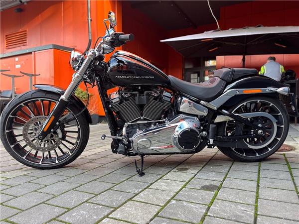 2025 Harley-Davidson Softail Breakout 117